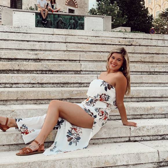 Meet your Posher, Kailey - Picture 1 of 1